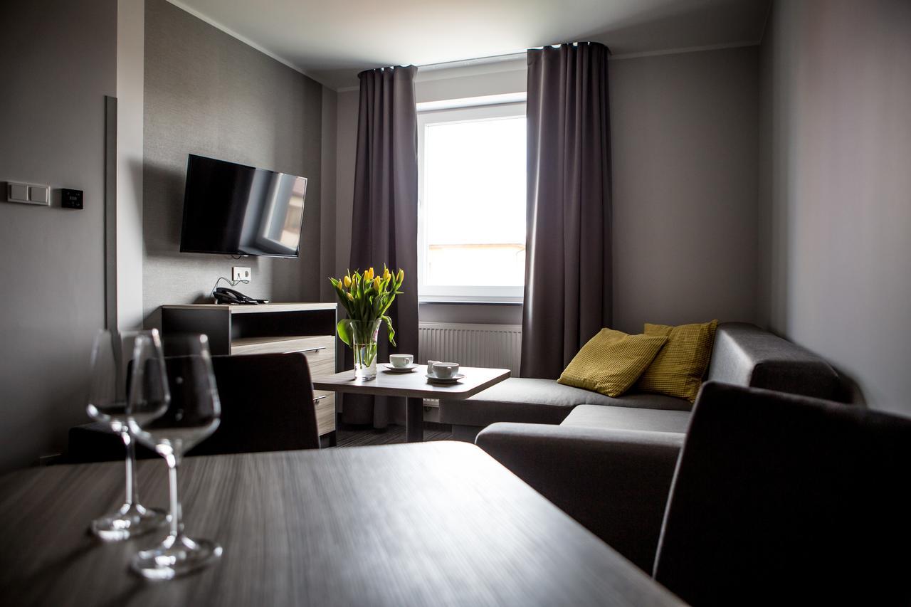 Hotel Mazurek Kolo  Bagian luar foto
